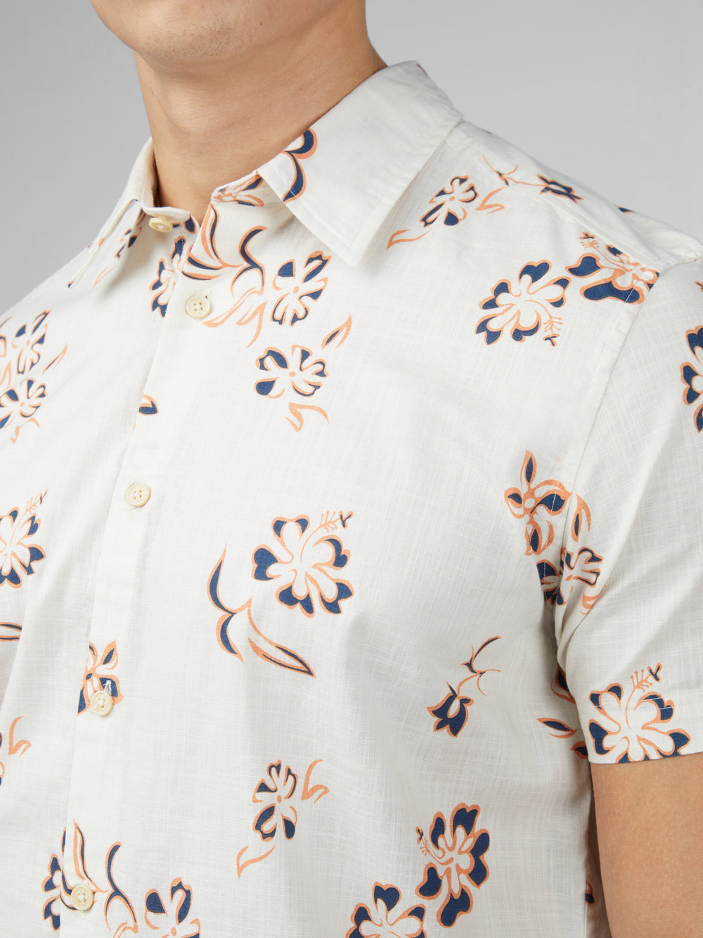 Ben Sherman Signature Linear Floral Shirts White | 4736250-GU