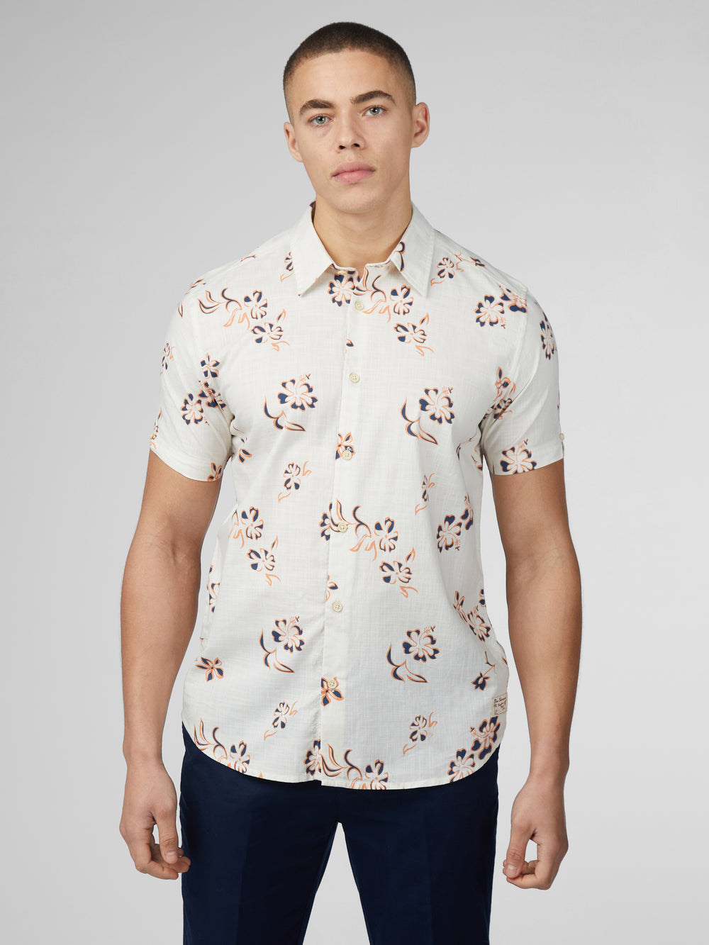 Ben Sherman Signature Linear Floral Shirts White | 4736250-GU